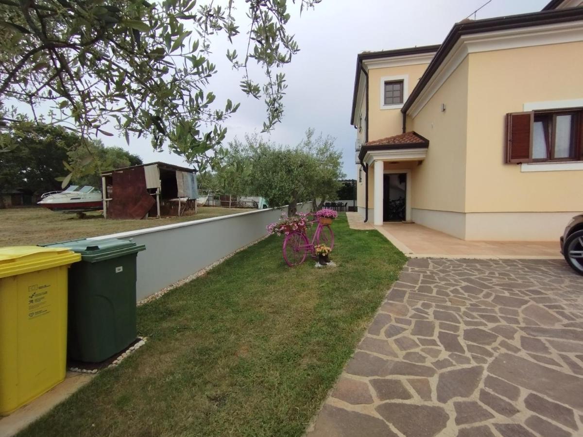 Apartmani Berber Babici Exteriér fotografie